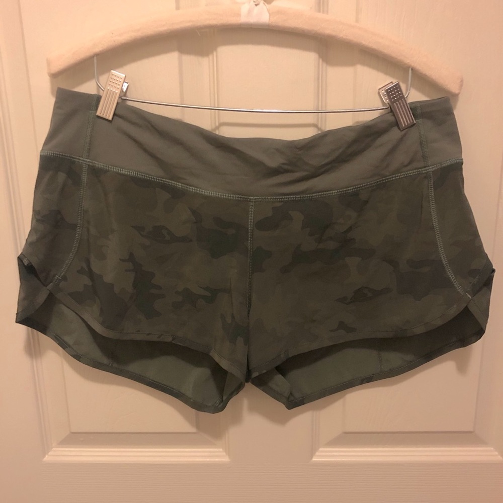 Lululemon Camo Speed Short, size 10